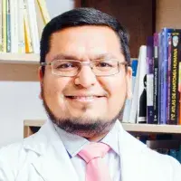 Carlos Alva.