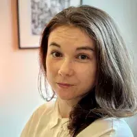 Laura de la Torre-Pérez